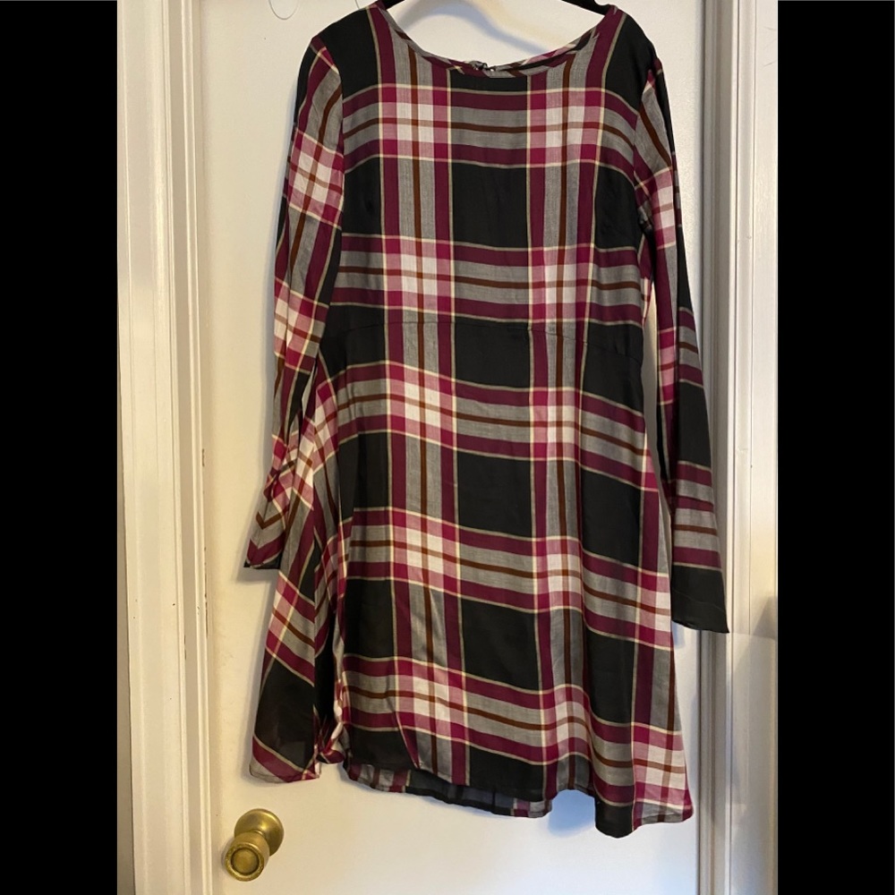 Loft Plaid Fit and Flare, belle sleeves tie back